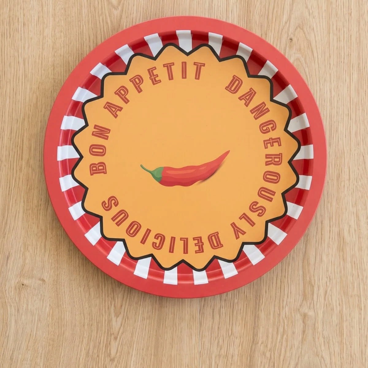 Chili Pepper Acı Biber Desenli Yuvarlak Metal Servis Tepsisi - Ø315 mm — Tepsiler — görsel 1 / 5 — Tinbox