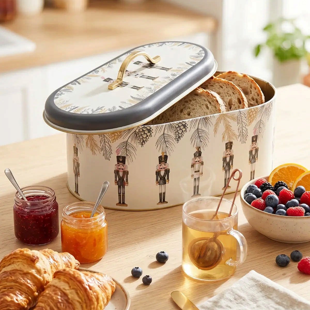 Golden March Oval Metal Ekmek Kutusu - 7 Litre / 17,8 x 33,8 x 15,2 cm — Ekmeklik — görsel 4 / 5 — Tinbox