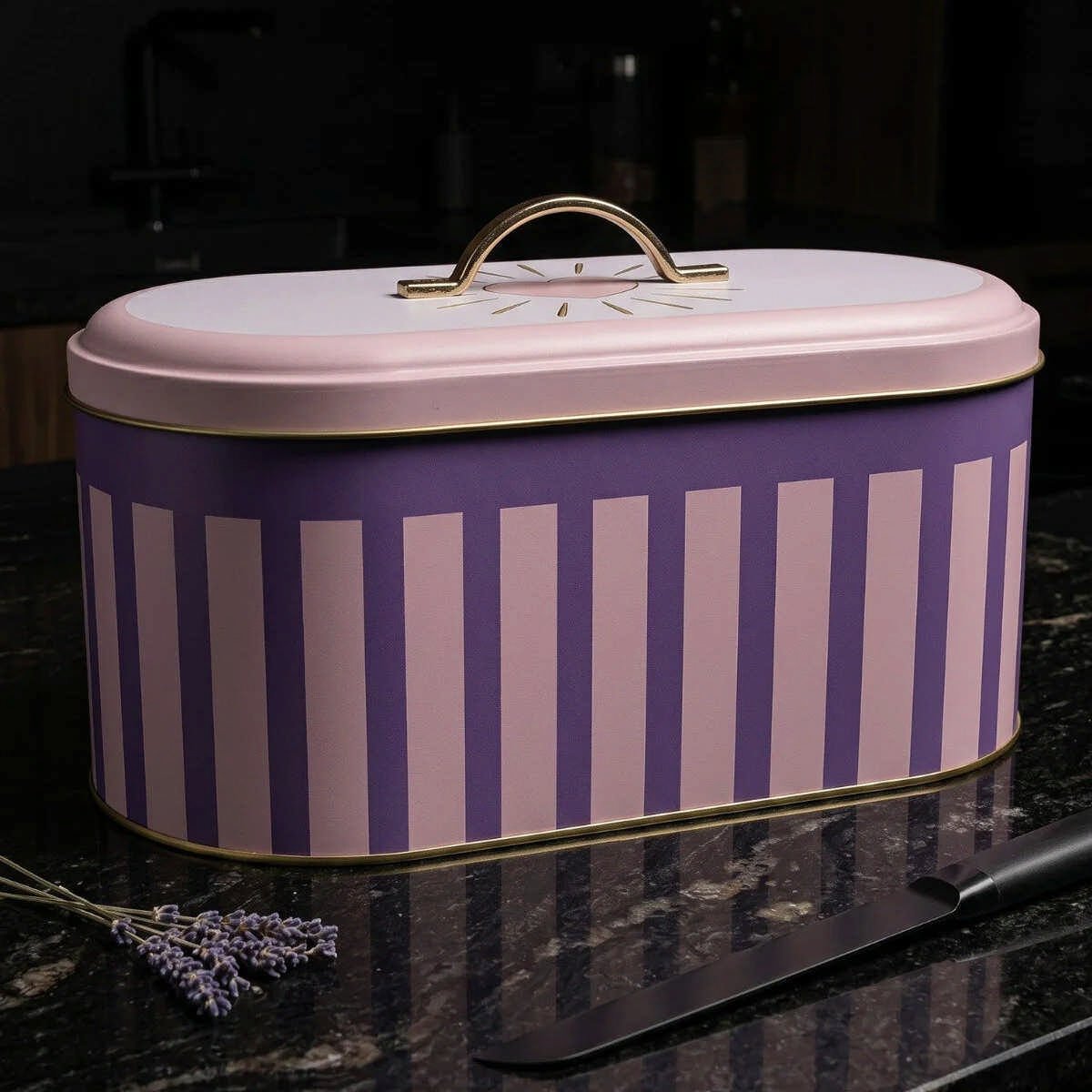 Charm Heart Oval Metal Ekmek Kutusu - 7 Litre / 17,8 x 33,8 x 15,2 cm — Ekmeklik — görsel 1 / 5 — Tinbox
