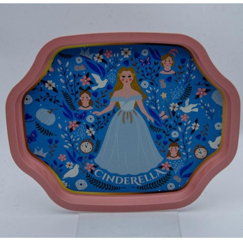 Kavisli dalgalı kenarlı tepsi 278x332 mm Külkedisi temalı — Tepsiler — görsel 2 / 3 — Tinbox