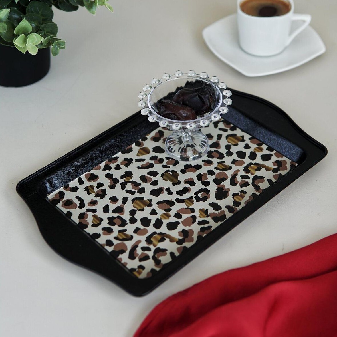 160 x 250 mm Dikdörtgen Metal Tepsi Kulplu, Altın Leopar Desenli — Tepsiler — görsel 4 / 4 — Tinbox