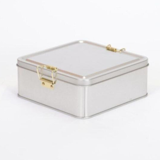 158x158x87 mm Kare Metal Saklama Kutusu 1,9 L Tel Kilitli ve Şeffaf Kapaklı Gri — Kare Kutular — görsel 3 / 4 — Tinbox
