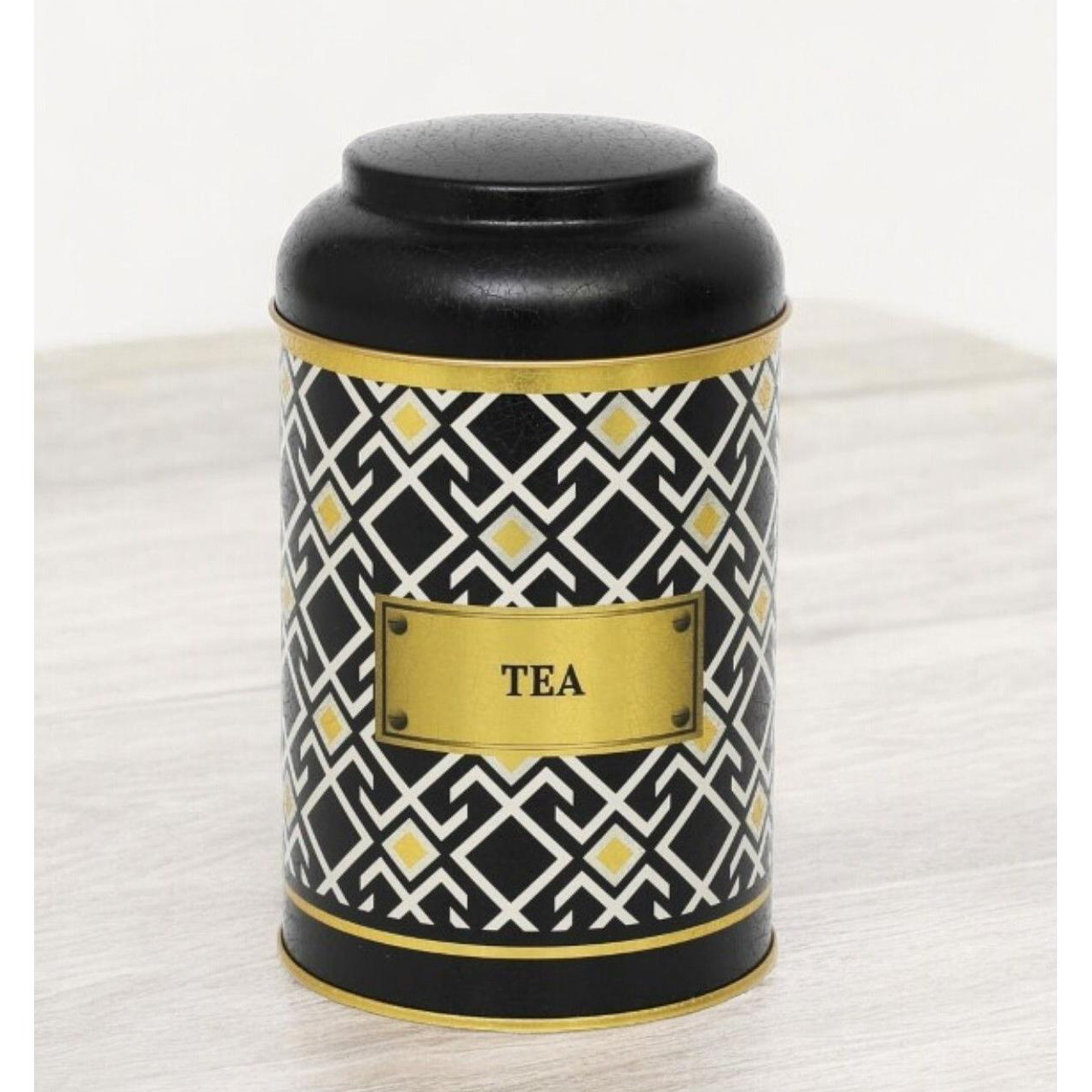 Ø105 x 150 mm Yuvarlak Metal Kutu – 1,2 Litre, Kubbeli Kapaklı, Dikişsiz Desen Tasarımı, Geometrik Çizgiler, Siyah Arka Pl…