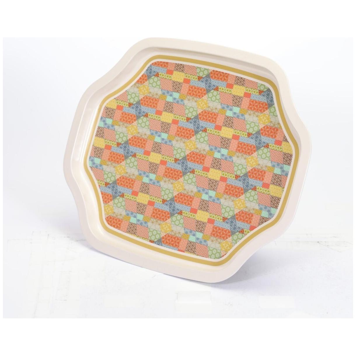 Kavisli dalgalı kenarlı tepsi 285x400 mm Patchwork desenli krem rengi zemin — Tepsiler — görsel 4 / 5 — Tinbox