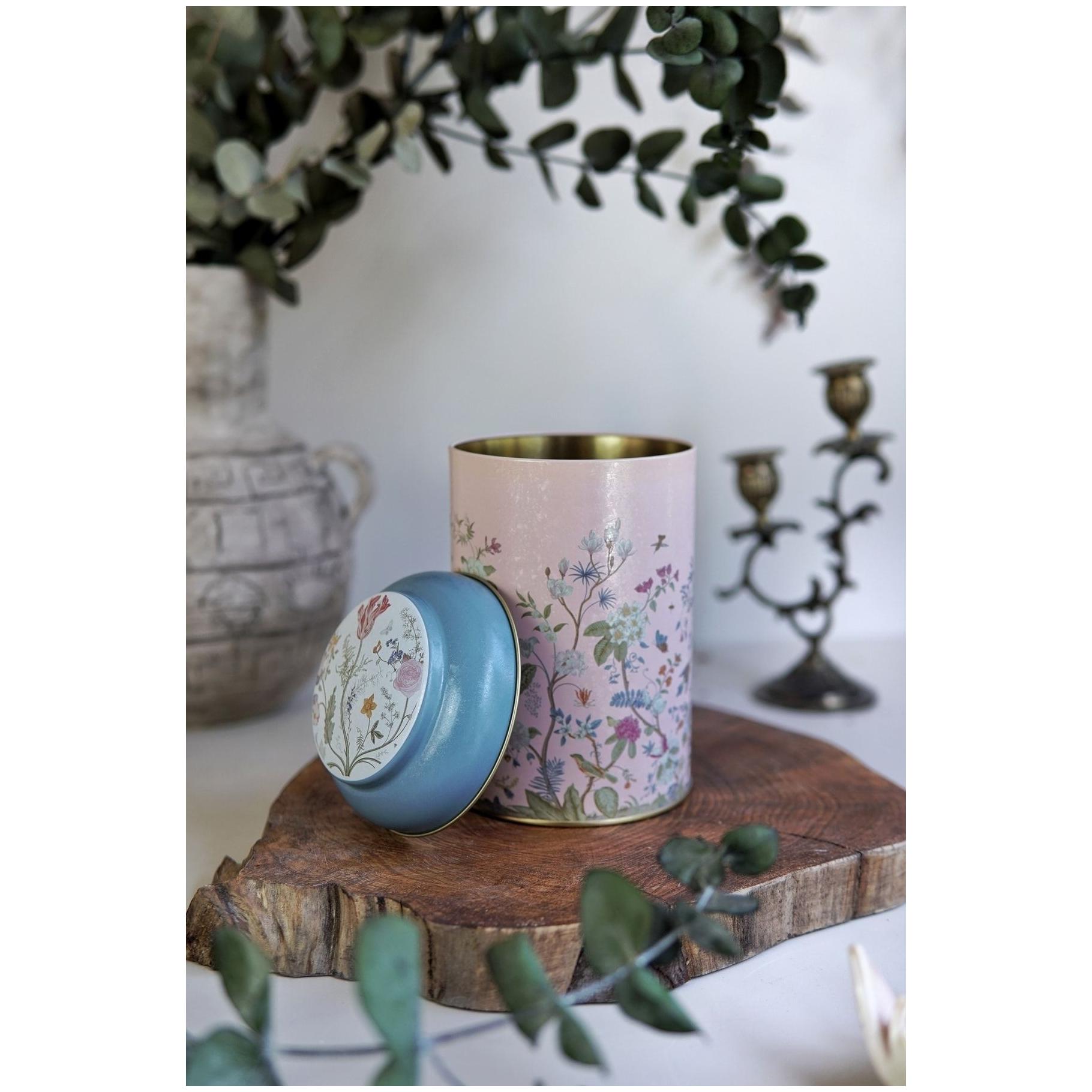 Ø105 x 150 mm Yuvarlak Metal Teneke Kutu – 1,2 Litre, Kubbeli Kapaklı, Çiçek Desenli, Pastel Pembe — Yuvarlak Kutular — gö…