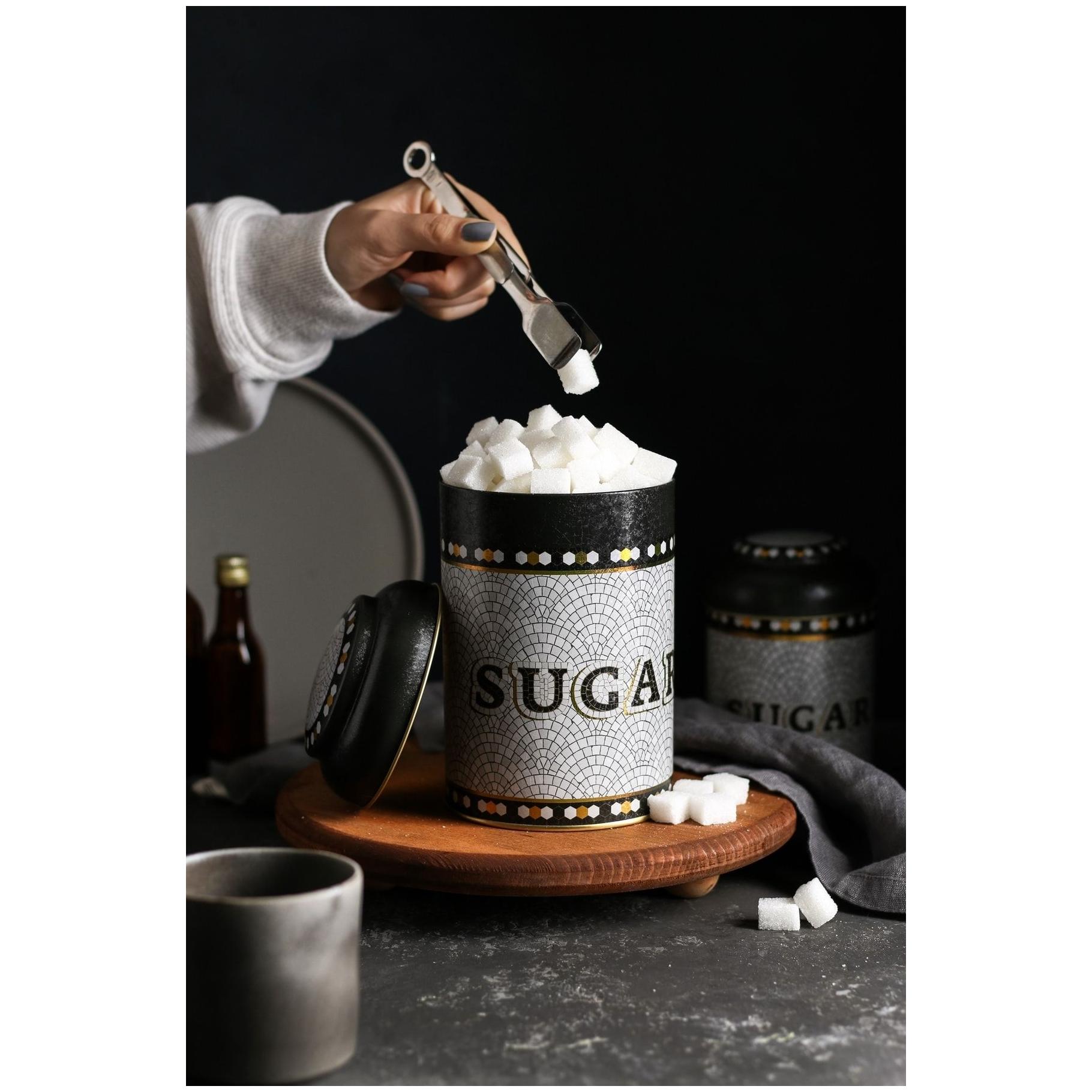 Ø105 x 150 mm Yuvarlak Metal Kutu – 1,2 L, Kubbeli Kapaklı, Geometrik Mozaik Desenli — Yuvarlak Kutular — görsel 2 / 2 — T…