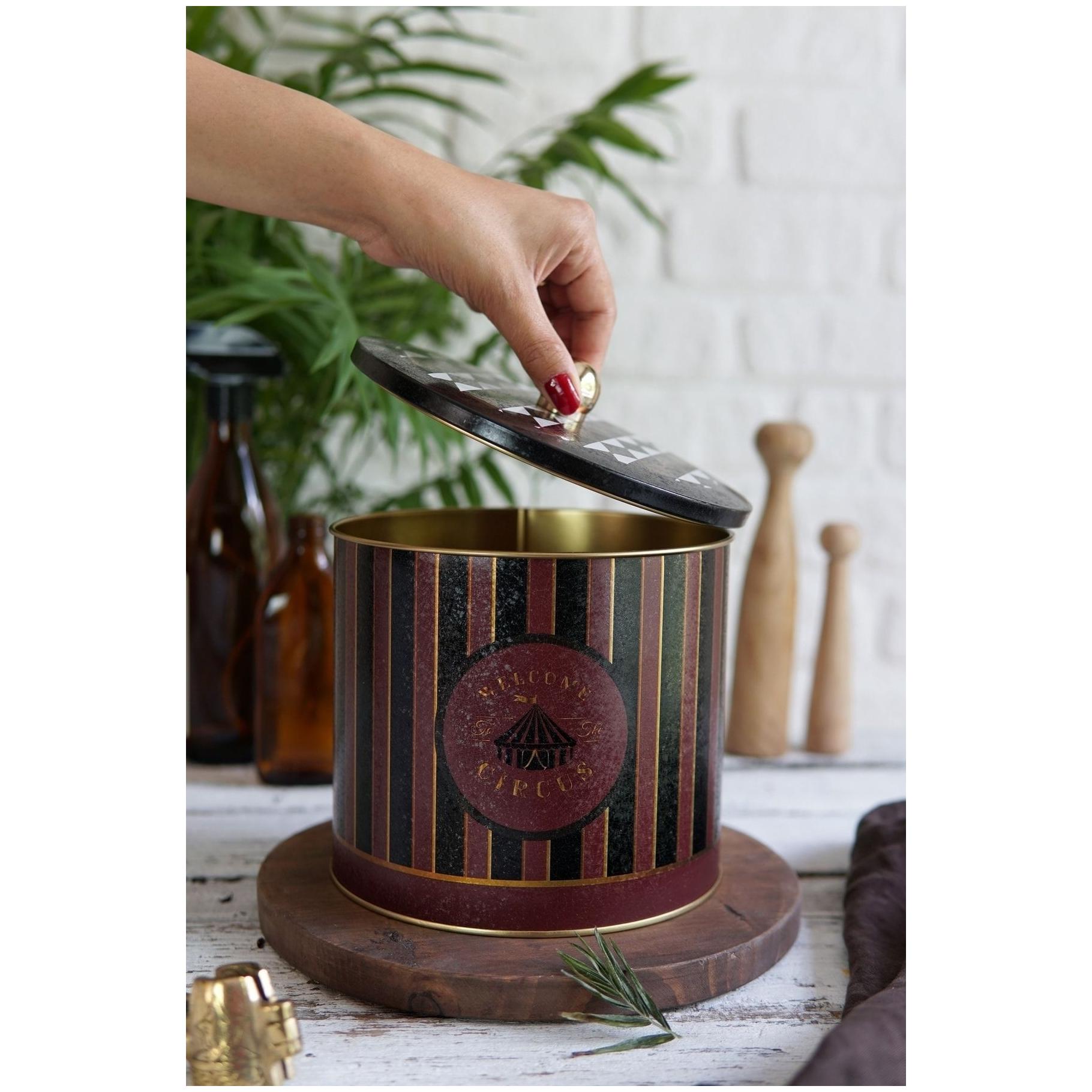 Ø140x125 mm Metal Yuvarlak Saklama Kabı Kulpu 1.7L Vintage Sirk Zarafeti — Yuvarlak Kutular — görsel 2 / 4 — Tinbox